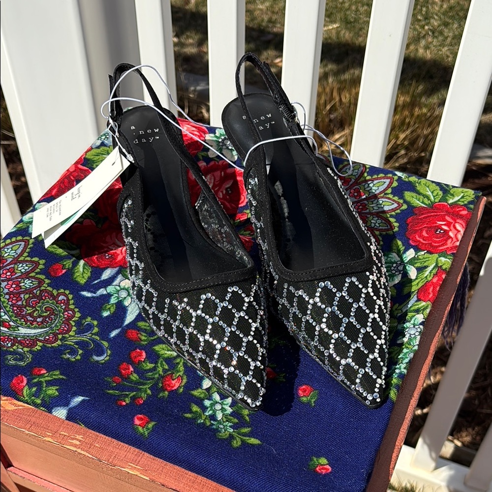 a new day NWT Black Bling Size 8.5 1” Heels